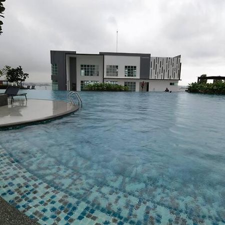 A1403 Jb City Sks Habitat Larkin 2Br 6Pax 100Mbps Netflix!! By Stay Johor Bahru Exterior foto