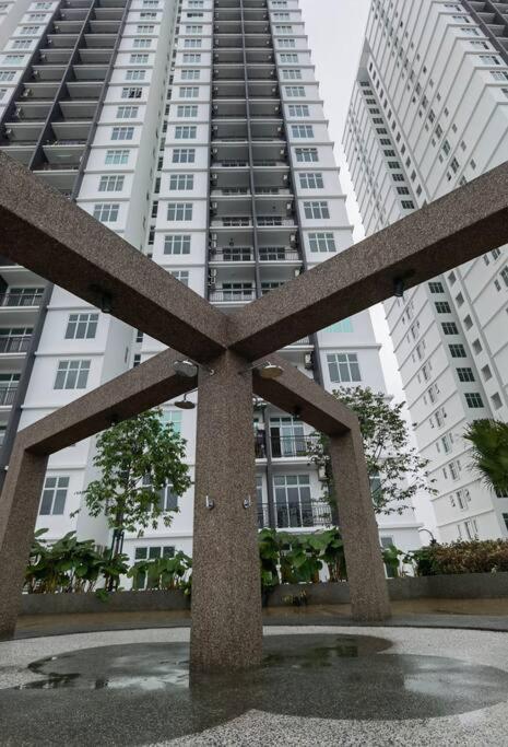 A1403 Jb City Sks Habitat Larkin 2Br 6Pax 100Mbps Netflix!! By Stay Johor Bahru Exterior foto